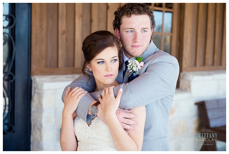 Bride and Groom at Hidden Springs by brittanybarclay.com